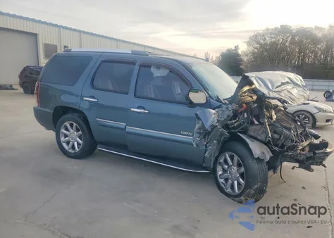 2007 GMC Yukon Denali z USA, uszkodzony, nr VIN 1GKFK63897J307295